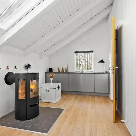 Amazing Home In Ansager With Wifi